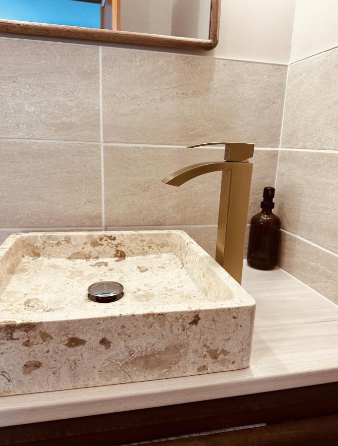 Studio 2 Du Spa Celinie Warcq Экстерьер фото